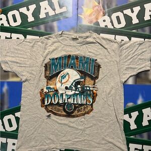 Vintage Miami Dolphins Graphic T-Shirt